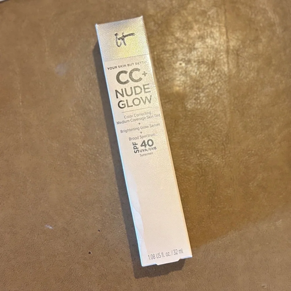 IT Cosmetics CC+ Nude Glow CC Cream SPF 40 Medium Coverage New EXP‎ 2/24